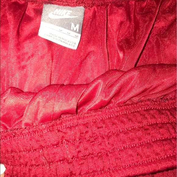 Red Nike shorts - Picture 2 of 3
